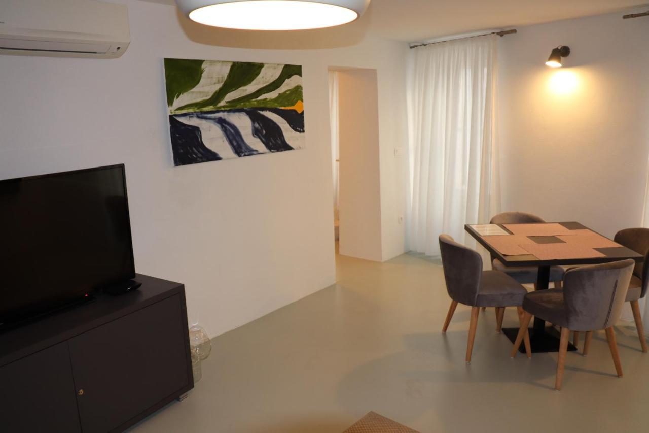 Apartment Adriatico Eterno 2 Rovinj Bagian luar foto
